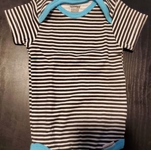 Neutral Onesie 0-3 months